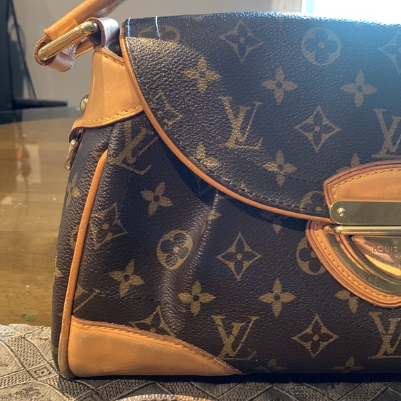 Louis Vuitton handbag - Picture 3 of 12